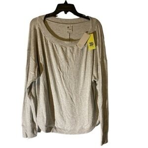 ALL in motion sweatshirt women’s XXL-NWT Grey soft. Thumb Slits in cuffs.​​​